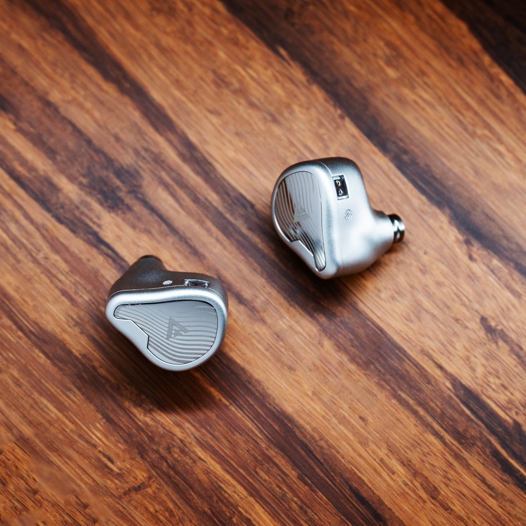 Słuchawki douszne Linsoul Avan – Planar Magnetic Iem Earphones recenzja i cena